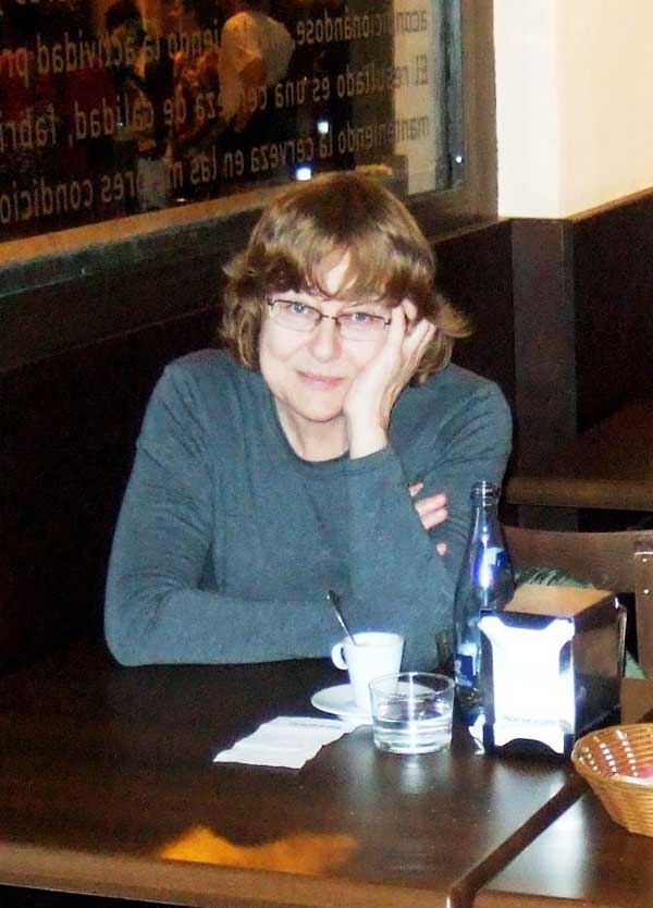 Luisa Grajalva, autora de Ediciones Atlantis
